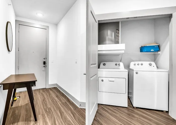 Bright 2bd 2ba Gym And Pool Center *